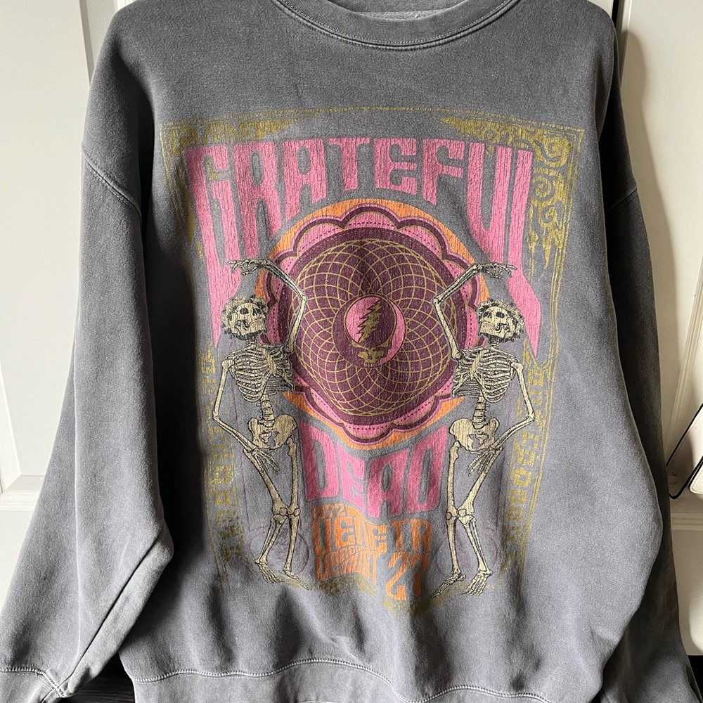 Cute crewneck